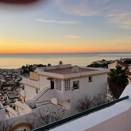 Stunning Penthouse With Sea Views,solarium,pool & Parking Apartment *