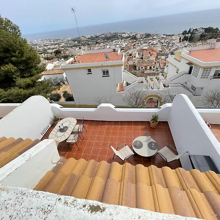 Stunning Penthouse With Sea Views,solarium,pool & Parking
