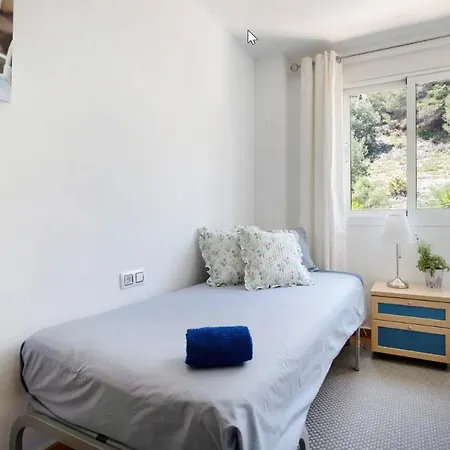 Stunning Penthouse With Sea Views,solarium,pool & Parking Apartment